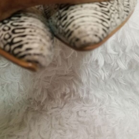 Liliana Black & White Printed Pumps size 10 - Picture 8 of 9